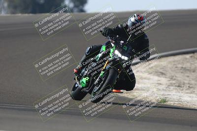 media/Nov-01-2025-TrackDaz (Sat) [[2b4d5192bc]]/C Group/1240pm (Turn 2 Outside)/